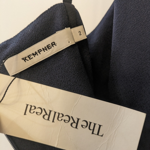 Kempner Navy Wrap Dress. Size 2 - Picture 4 of 6